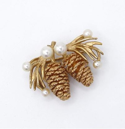 pine cone, pin, pearls