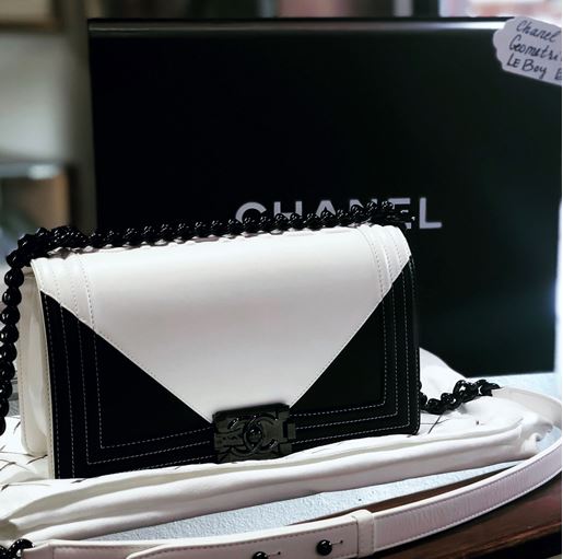 POWERED BY BUSINESS.Chanel Geometric Leboy