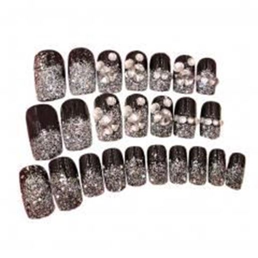 Foto de Charming Wedding Bridal French Nails Fake Nail Rhinestones Nail Art Design, #15