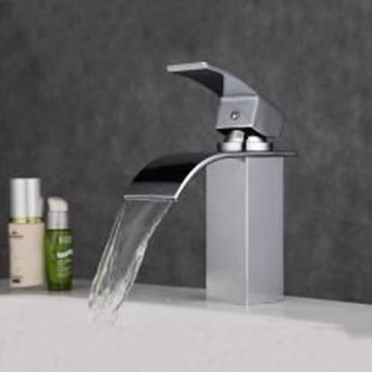 Foto de Fyeer Single Handle Waterfall Brass Basin Faucet