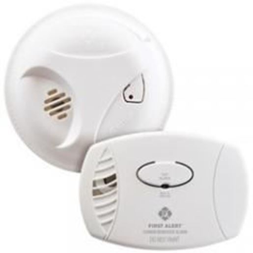 Foto de First Alert Smoke (sa303) &amp; Carbon Monoxide (co400) Detector Combo Pack