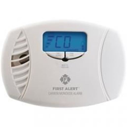 Foto de First Alert Dual-power Carbon Monoxide Plug-in Alarm With Digital Display