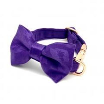 Picture of Purple satin leopard dog collar & bow tie