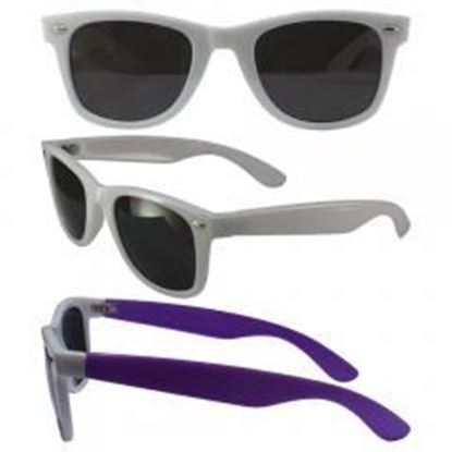 Picture of Color Change Wayfarer with Smoke Polycarbonate Lenses, White Temple Changes to Purple