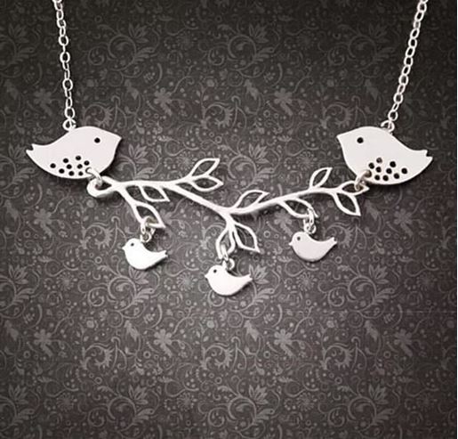 Picture of Summer Songs Necklace in Sterling Silver