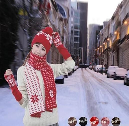 Picture of Snow Angel 3 pc XMas Set of Scarf, Hat And Gloves In 2 Tones