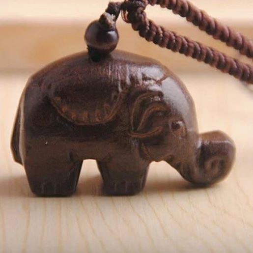 Picture of Tiny Trunk Necklace From TRUNK SHOW Collection