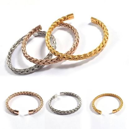 Изображение Zarina Bracelets Weaved In Rosegold Gold And Silver Finish