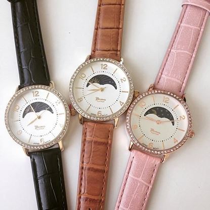 Picture of Sun Phase Fashion Watch With Crystals