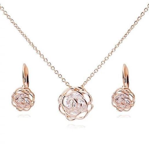 Picture of Rose Is A Rose Pendant And Chain 18kt Rose With 2ct CZ Bonus Free Earrings In White Yellow And Rose Gold Field