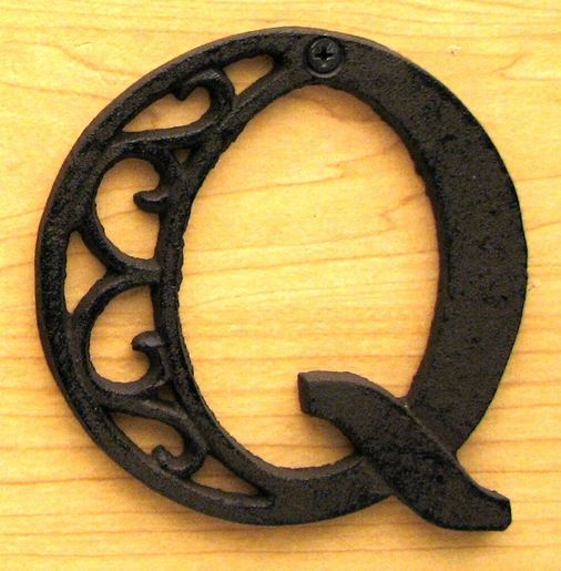 Picture of Cast Iron Letter Q