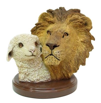 Picture of Living Stone Lion with Lamb Bust