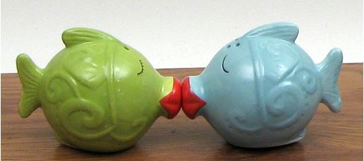 Picture of Ceramic Kissing Fish Salt and Pepper Set