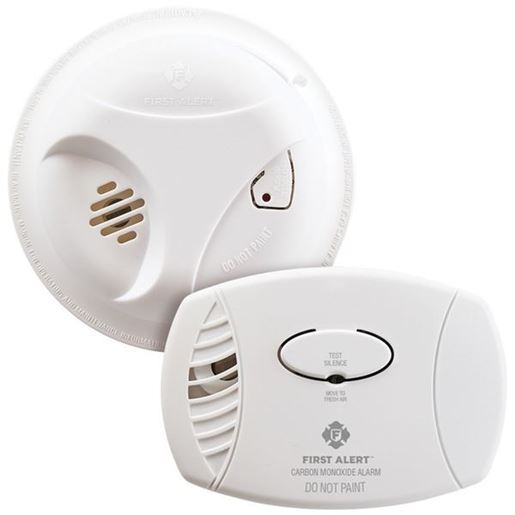 Foto de First Alert 1039879 Smoke (SA303) & Carbon Monoxide (CO400) Detector Combo Pack