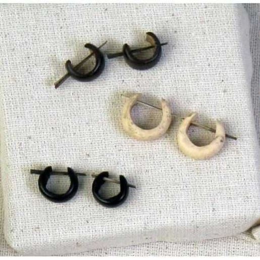 图片 Black Coconut Cuff Earrings - Natural Artist