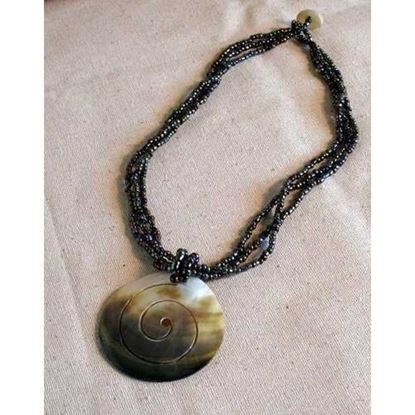 Image de Spiral Shell Necklace - Natural Artist