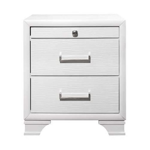 Image sur White Nightstand with 3 Drawers