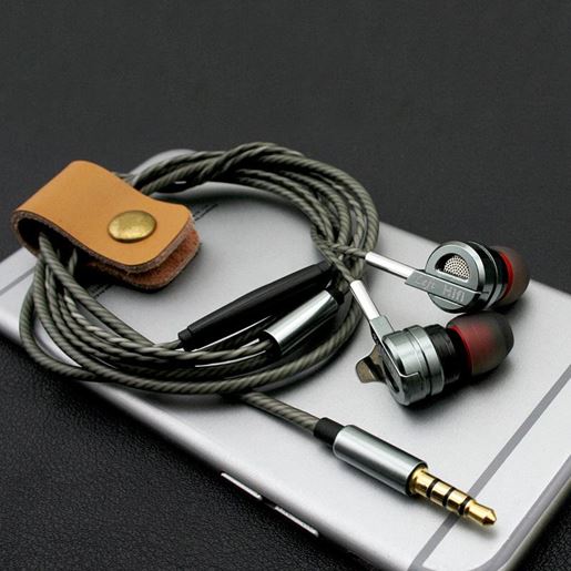 Picture of Color: Silver - New double moving coil HIFI sound metal earphone, double horn, heavy bass, mobile phone earplug, factory direct sales