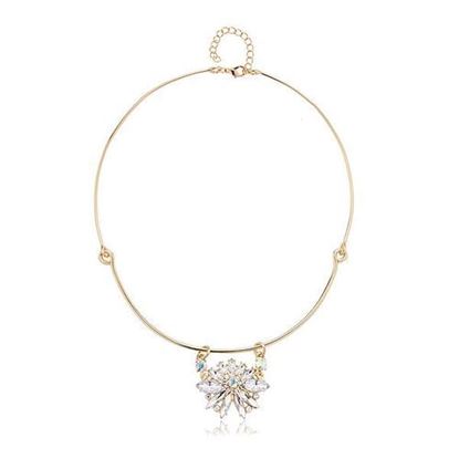 Picture of Balancing Style 24 Gold Plated Splice Flower Rhinestone Pendant Collar Necklace