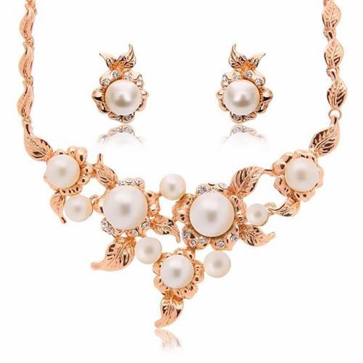 Picture of Alloy Jewelry Set Pearl Leave Rhinestone Earrings Necklace Set