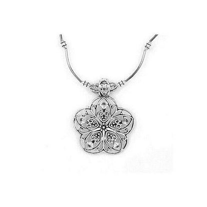 Picture of Retro Hollow Flower Pendant Necklace