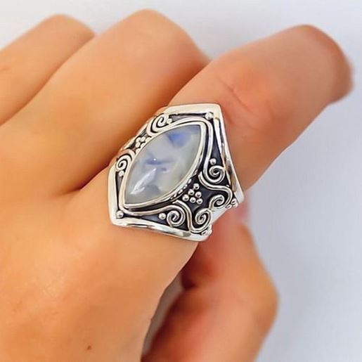 Picture of Vintage Moonstone Finger Ring