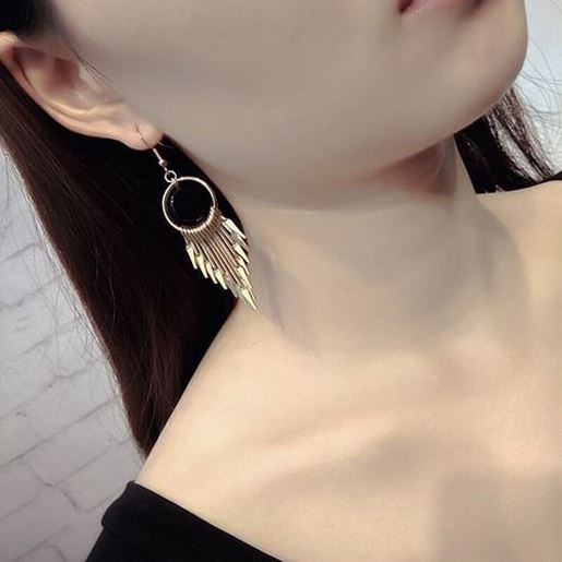 Picture of Fashion Irregular Tassels Earrings