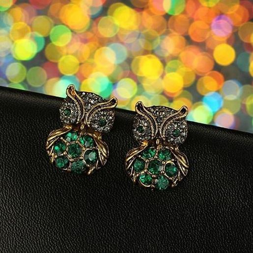 Picture of Retro Diamond Owl Earrings