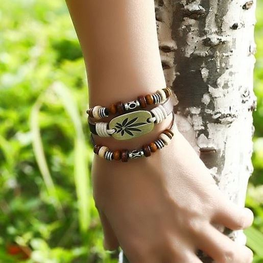 Picture of Vintage Maple Leaf Bracelet