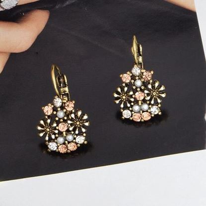 Picture of Retro Rhinestone Flower Earrings