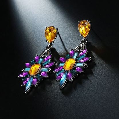 Picture of Retro Shiny Rhinestone Earrings