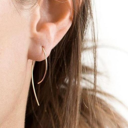 Picture of Geometric Fish Line Ear Line