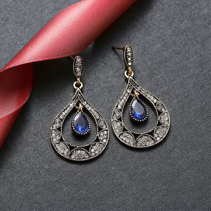 Picture of Sapphire Pendant Earrings