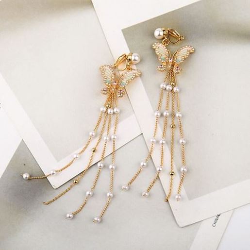 Picture of Pearl Tassel Stud Earrings