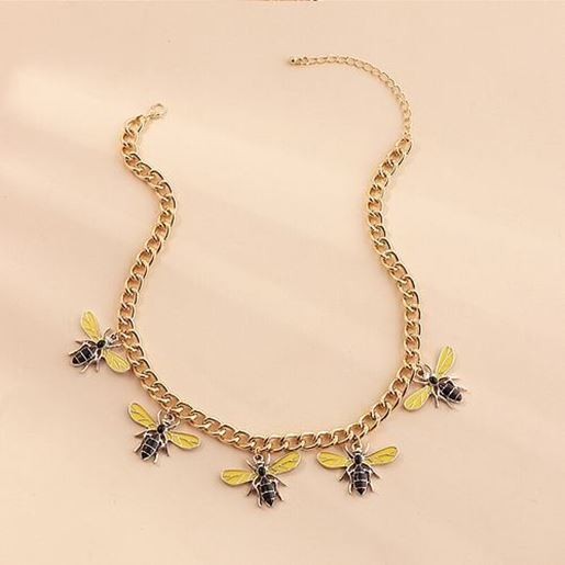 Picture of Bee Tassel Necklace