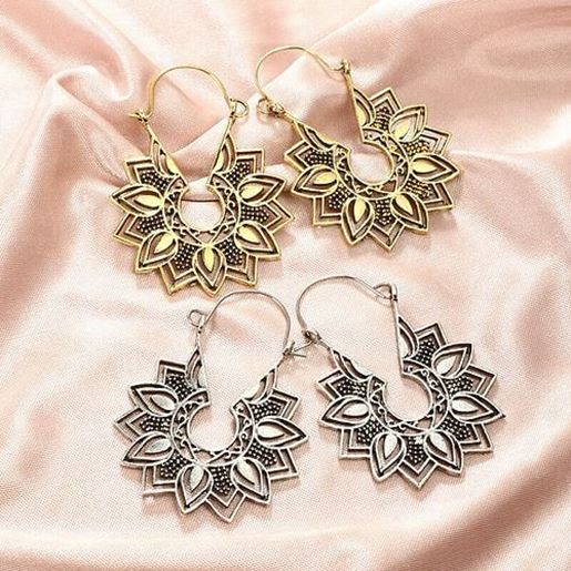 Picture of Metal Sunflower Stud Earrings