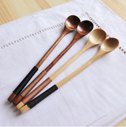 Изображение                                                                                                                                           Long handle mixing Oki Ko creative wooden tableware coffee spoon spoon honey juice winding logo