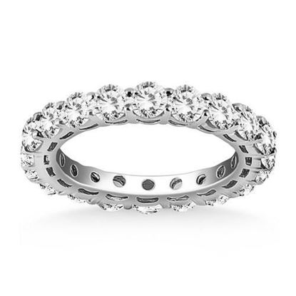 Picture of Size: 6 - 14k White Gold Shared Prong Round Cut Diamond Eternity Ring