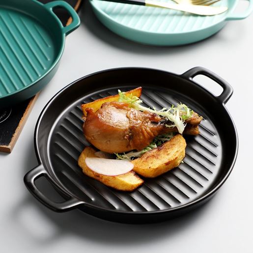 Picture of Color: Black, style: small - Binaural Baking Tray Pizza Tray Round Dish Plate Dish Creative Oven Ceramic Net Celebrity Tableware Microwave Flat Plate