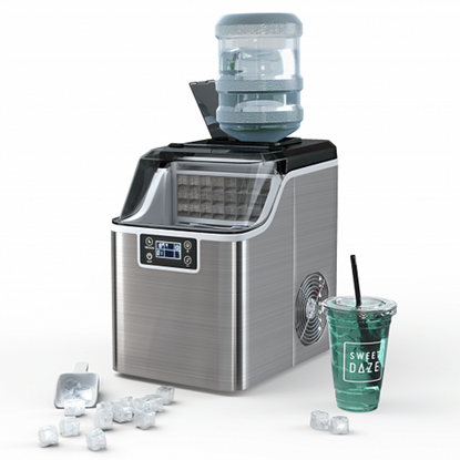 Picture of Electric Countertop Ice Maker with Ice Scoop and Basket