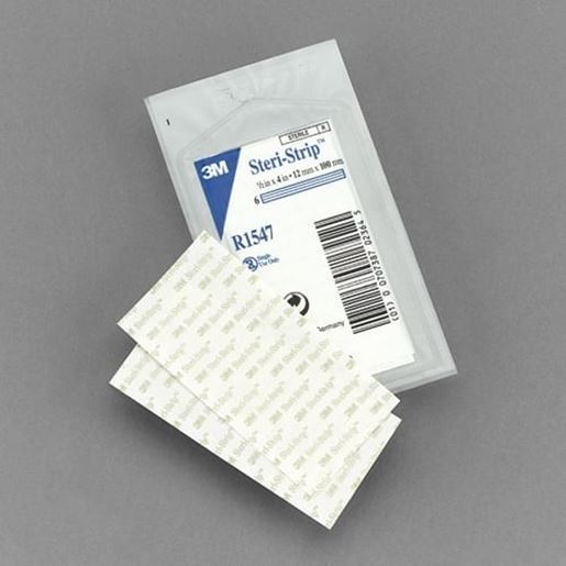 Foto de Steri-Strip Skin Closure Bx/50 1/8  X 3   5 Strips/Sheet