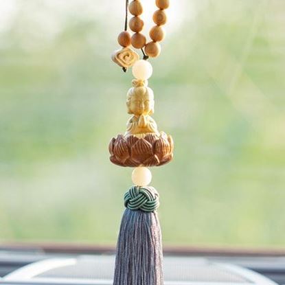 图片 Car Pendant Peach Wood Lotus Ornaments