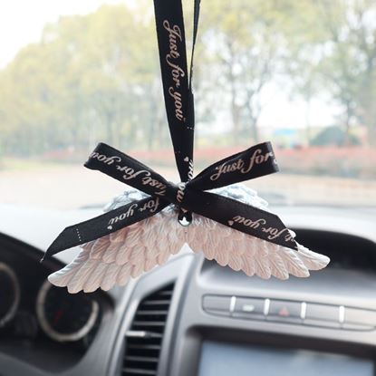 图片 Angel Wings Car Perfume Pendant Car Aroma Diffuser Gypsum Diffuser