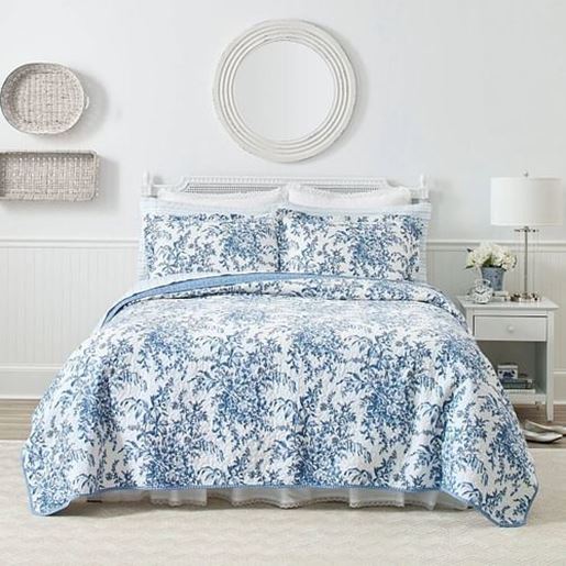 Picture of King size 3 Piece Bed-in-a-Bag Reversible Blue White Floral Cotton Quilt Set