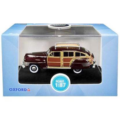 Picture of 1942 Chrysler Town and Country Woody Wagon Regal Maroon with Roof Rack 1/87 (HO) Scale Diecast Model Car by Oxford Diecast