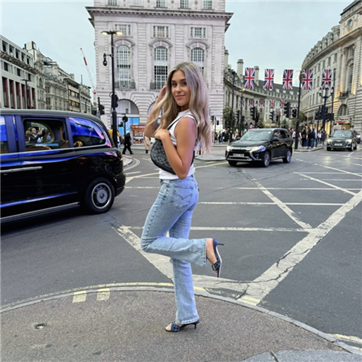 Emilia Effect Worldwide Influencer